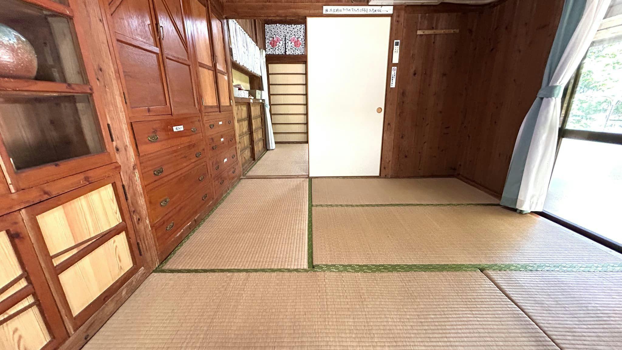 Traditional Okinawan House Miyaa