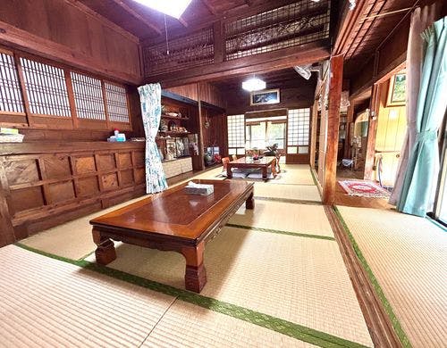 南側のお部屋は広々とした1.8平米の畳間