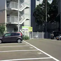 【สิ่งอำนวยความสะดวก】ที่จอดรถ