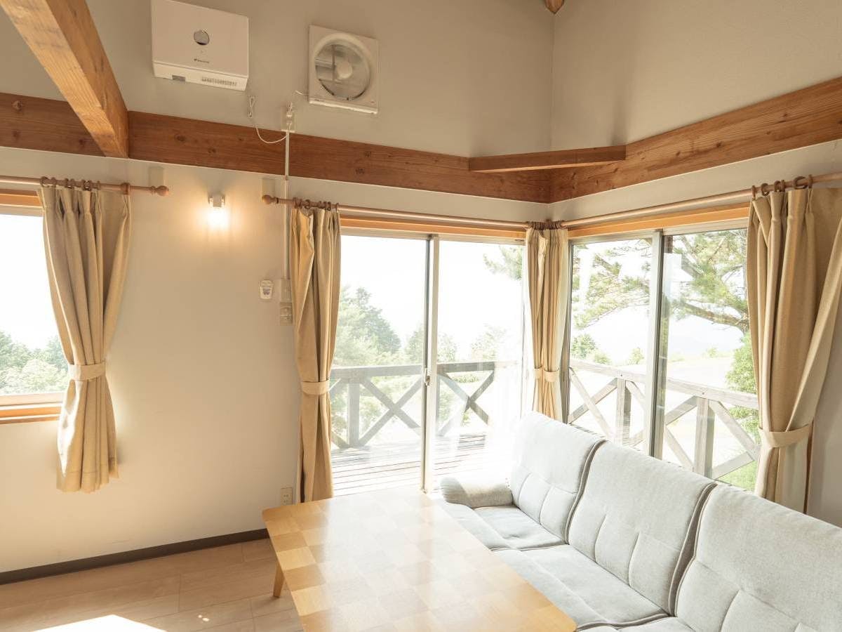 【คอทเทจ/ภายใน】