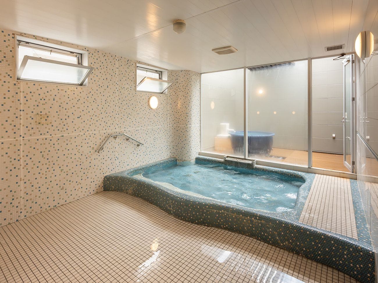 ห้องอาบน้ำรวม