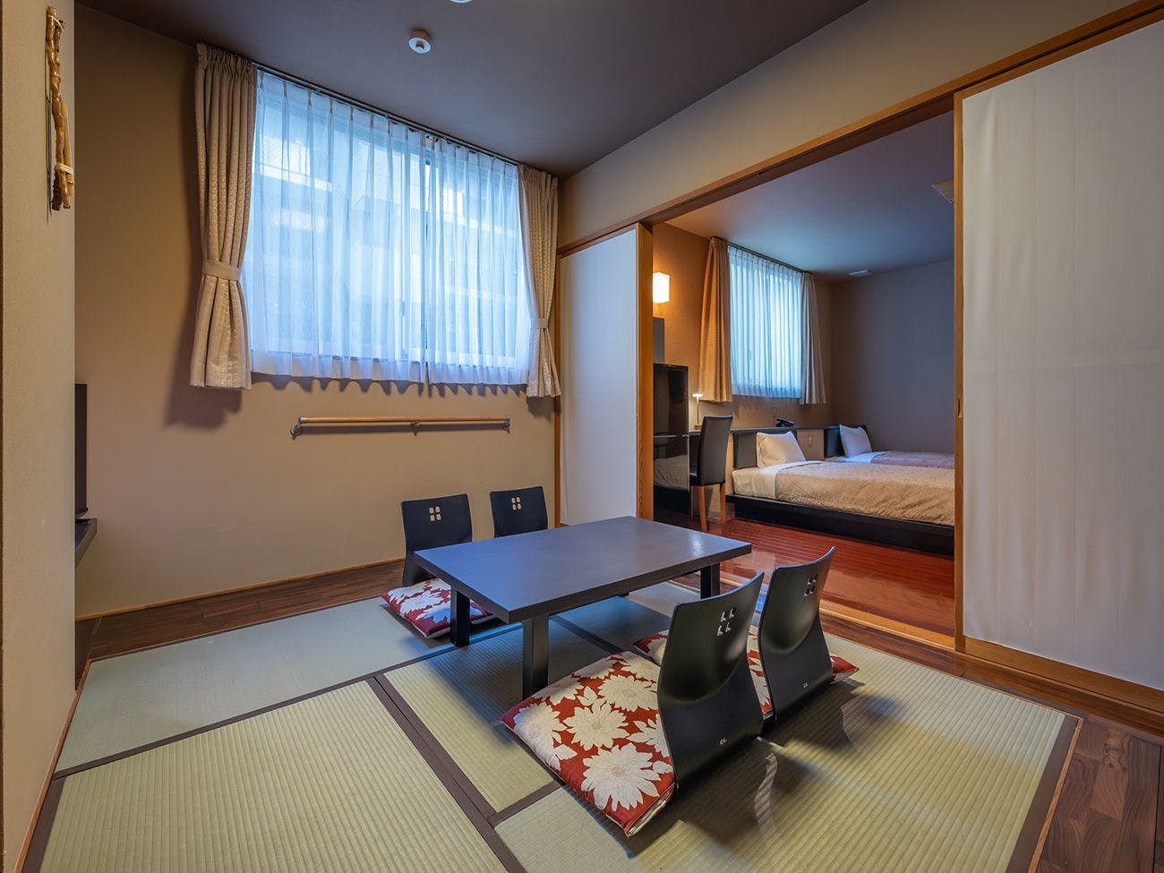Quintessa Hotel Fukuoka Watanabe-dori Comic & Books
