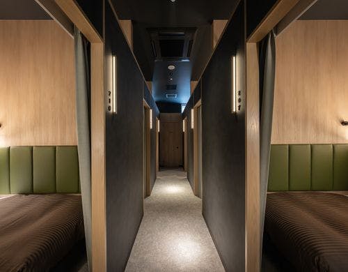 キャビン　廊下