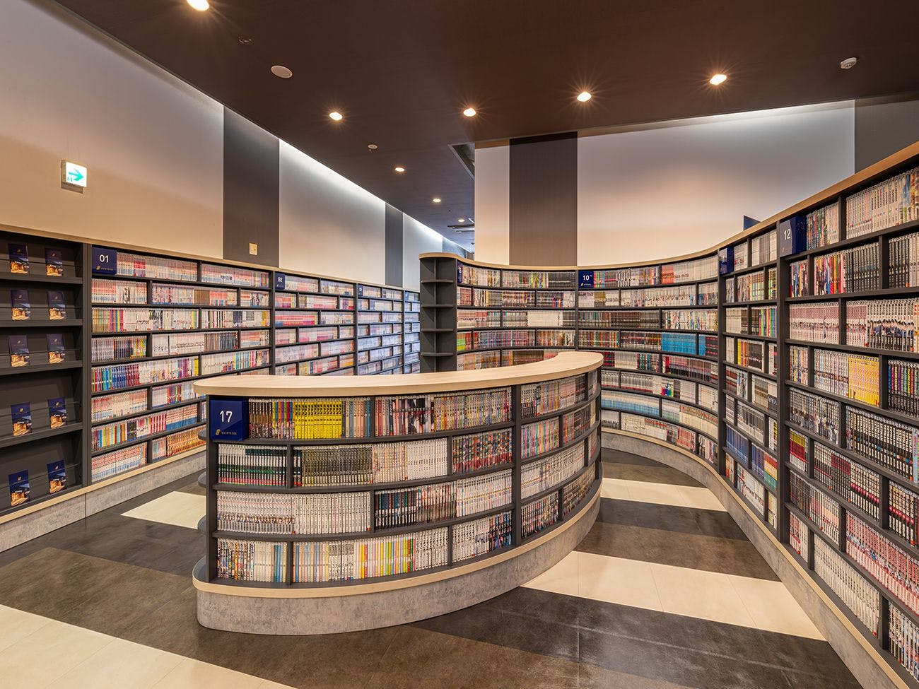 クインテッサホテル福岡渡辺通　Ｃｏｍｉｃ＆Ｂｏｏｋｓ&nbsp;施設全景