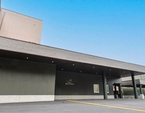 施設外観 昼