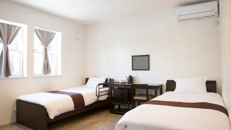 Guest House Diphyllieia Grayi