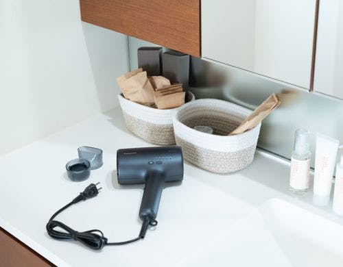 ドライヤーやスキンケア用品もご用意。
