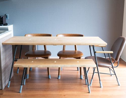 ダイニングテーブル