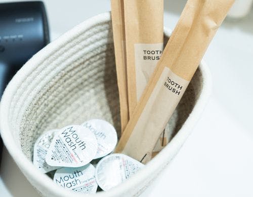 歯ブラシ&マウスウォッシュ