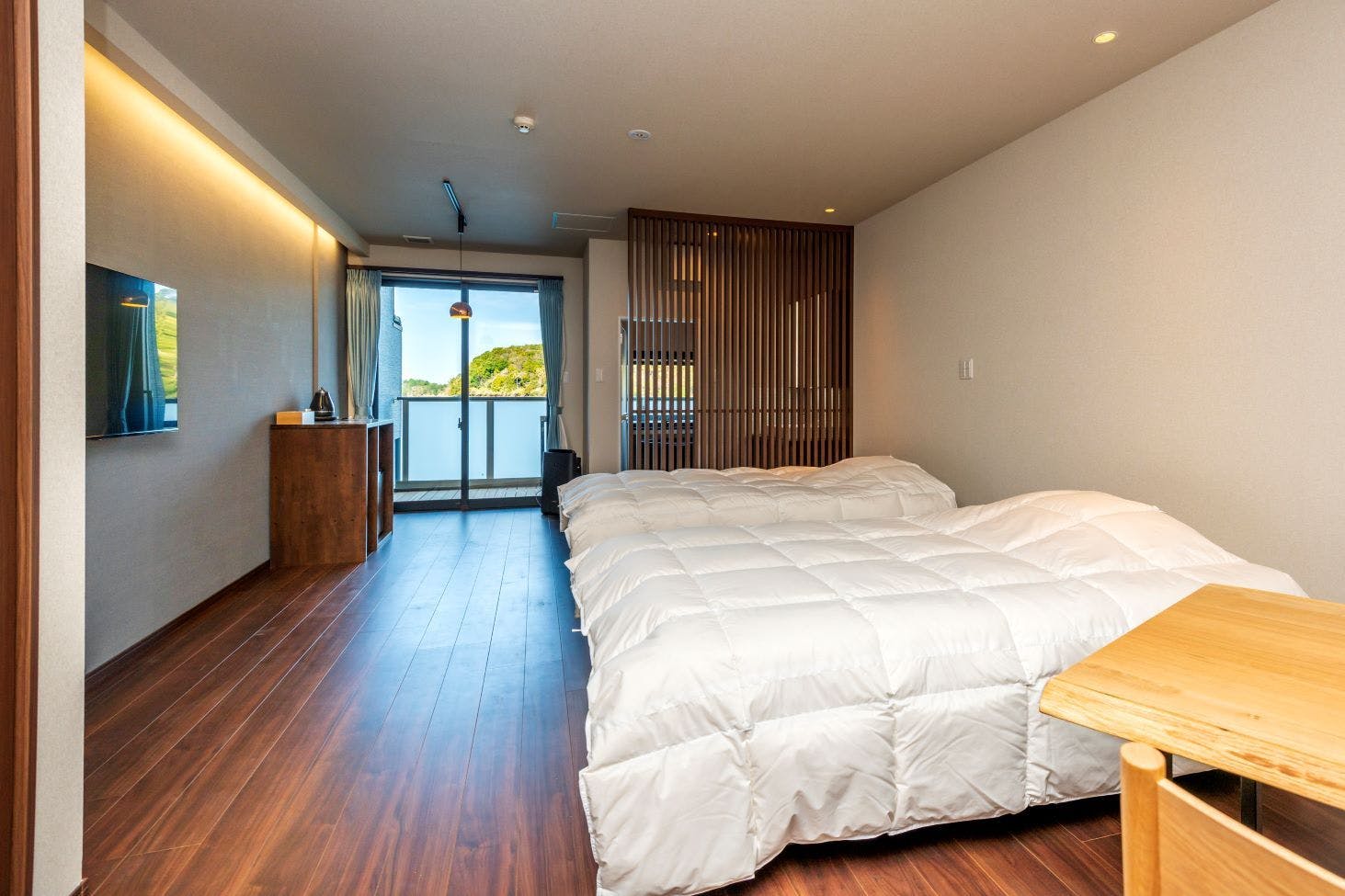 Tòa nhà mới (Phòng kiểu Âu)