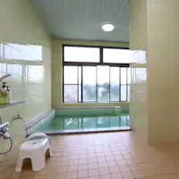 ห้องอาบน้ำในอาคาร_ห้องอาบน้ำกว้างขวางสำหรับผู้หญิงเท่านั้น*