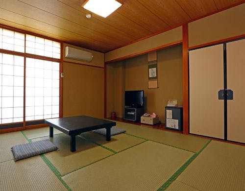 10畳和室のご家族や御夫婦向けのお部屋*