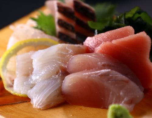 夕食_上造り_旬魚の御造り一例*