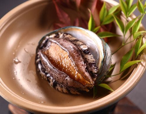 夕食_台物_あわびの陶板焼き*