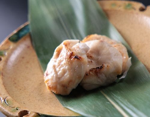 料理_単品_高級珍味『河豚白子』の白子焼き