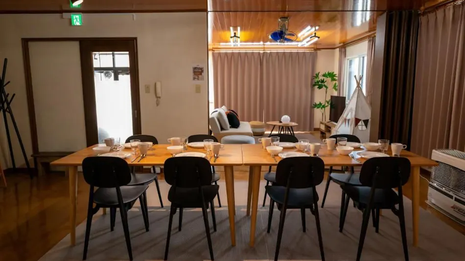 Nakamachi House