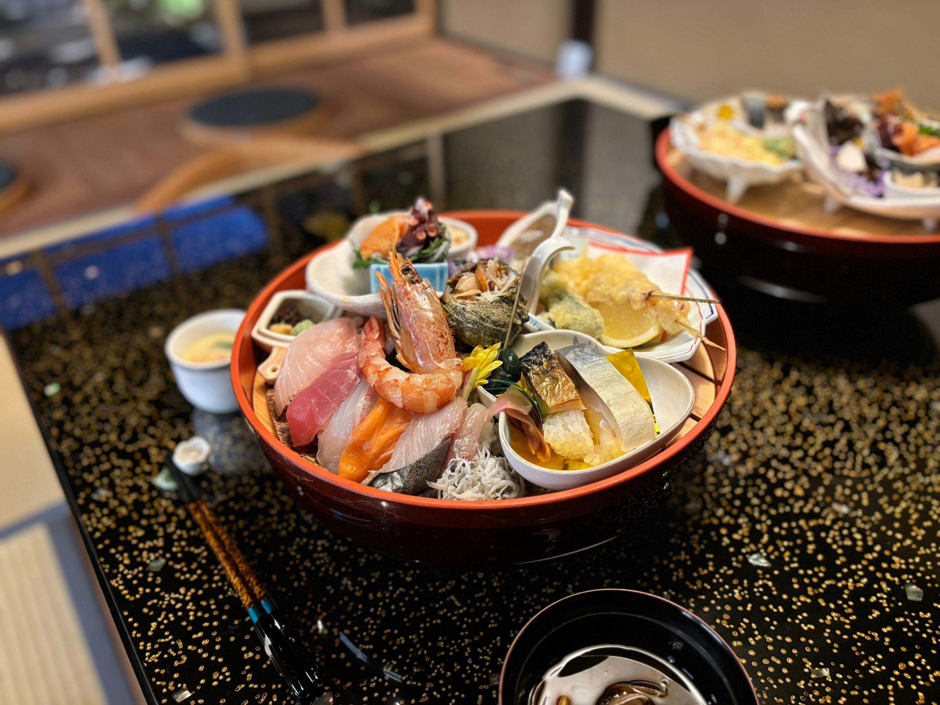 Tsubaki & tokotowa - A Traditional Machiya with Private Rental, Featuring a stone sauna and Open-Air Bath