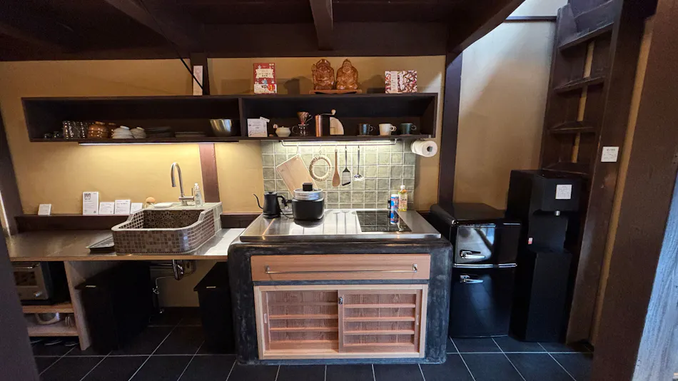 Tsubaki & tokotowa - A Traditional Machiya with Private Rental, Featuring a stone sauna and Open-Air Bath