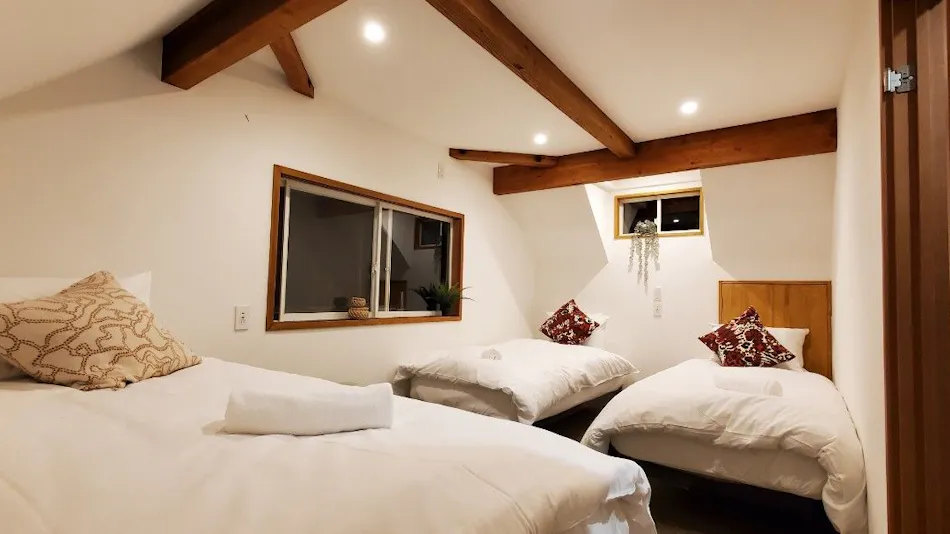 INAKA HAKUBA
