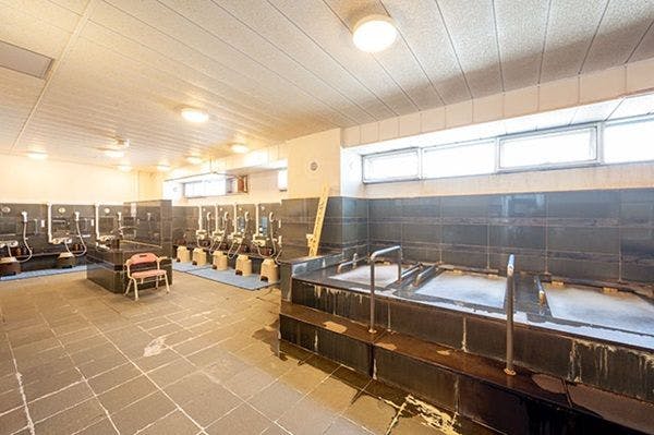 สิ่งอำนวยความสะดวกใกล้เคียง น้ำพุร้อนคิโนะคุนิ