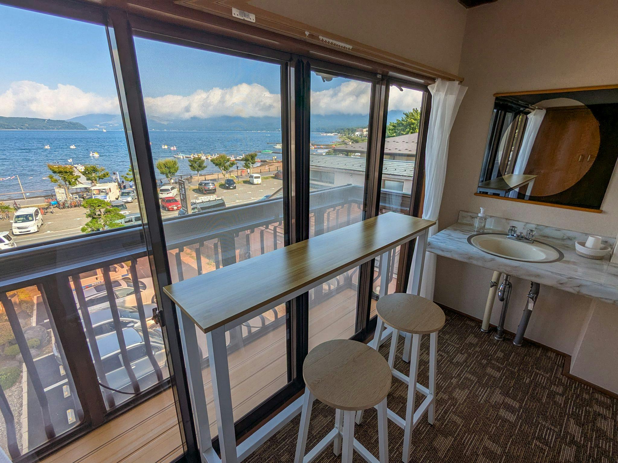 ห้องพักสไตล์ญี่ปุ่น 8 เสื่อ ทาทามิ สำหรับ 1-3 ท่าน ห้องน้ำและห้องอาบน้ำรวม [ปลอดบุหรี่]