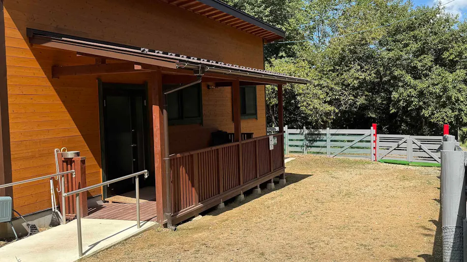 Pet-Friendly Private Cottage: Forest Village Ann