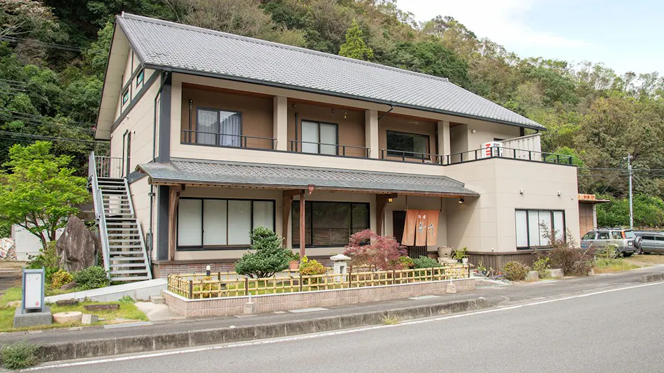 Kawabe Onsen Accommodation Kisaku