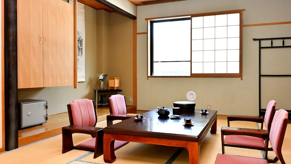 Komakusa Hotel