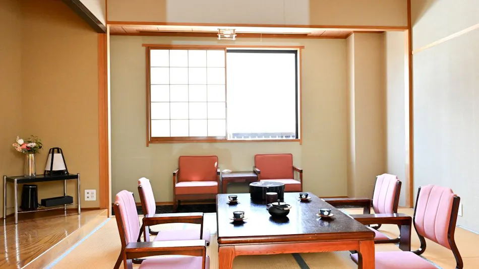 Komakusa Hotel