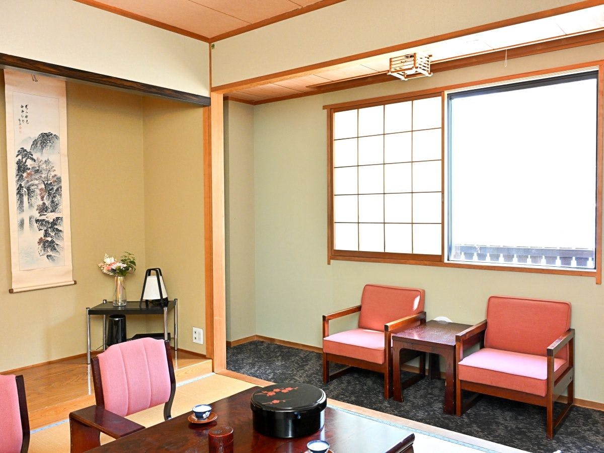 Komakusa Hotel