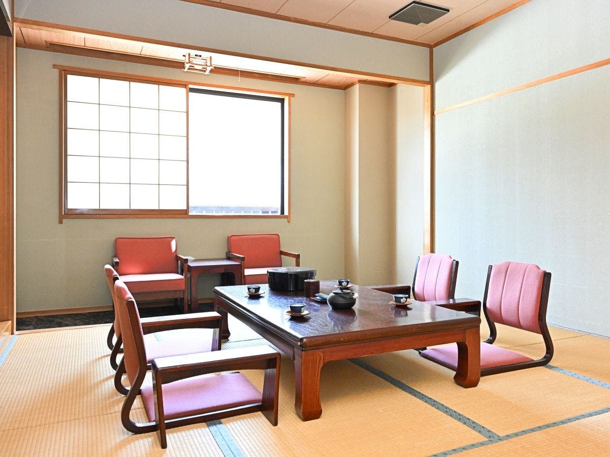 Komakusa Hotel