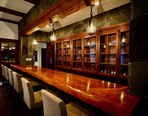 ラウンジ&バーカウンター