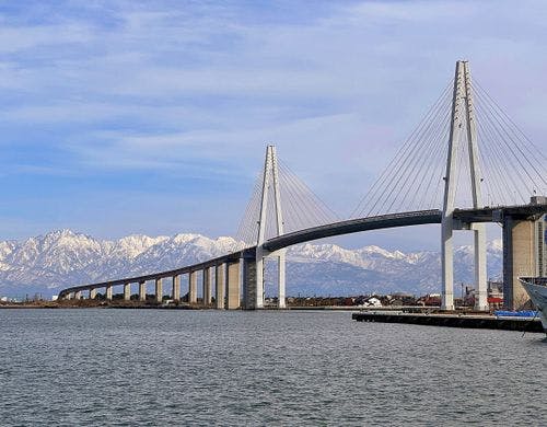 【周辺施設】新湊大橋