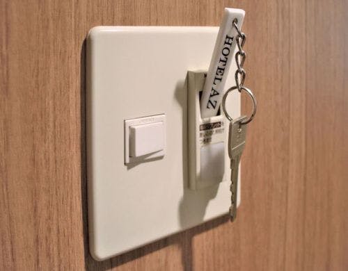 差込式主電源
