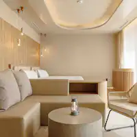 โอวัลสวีท วิวจากทางเข้า