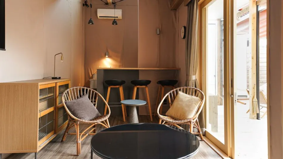 THE BASE GLAMPING YUGAWARA