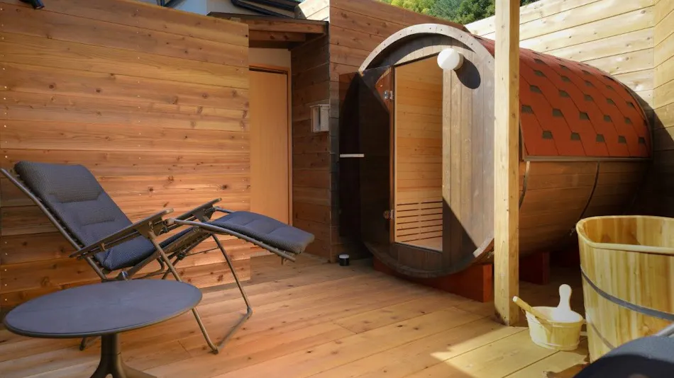 THE BASE GLAMPING YUGAWARA