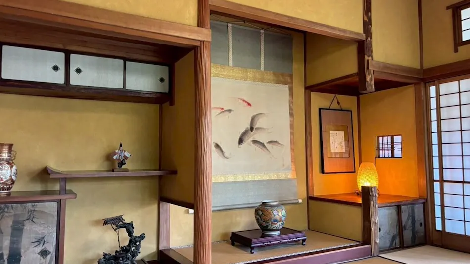 Accommodation “Saichu”with Free-Flowing Hot Spring Water and Traditional Namako Walls