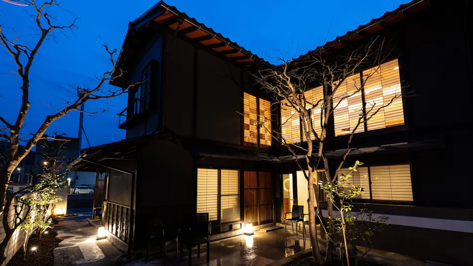 HOSTEL WARAKU
