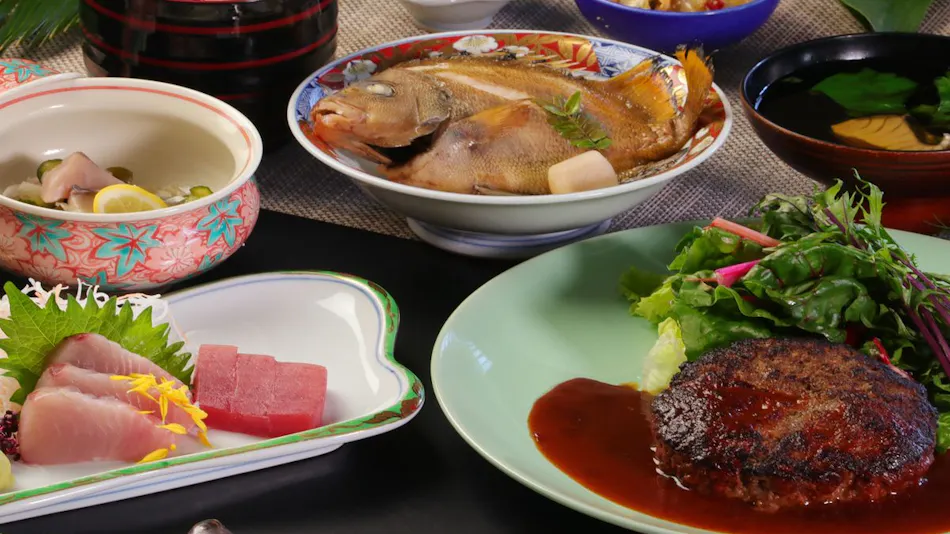 Hatsune Inn & Restaurant