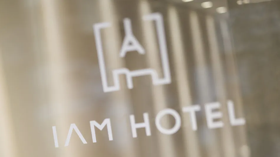 IAM HOTEL