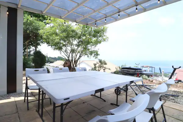 Gaze at the sea at your leisure.