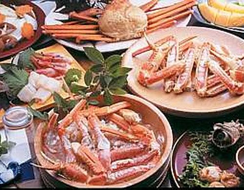 夏らしくアレンジした「カニコース」