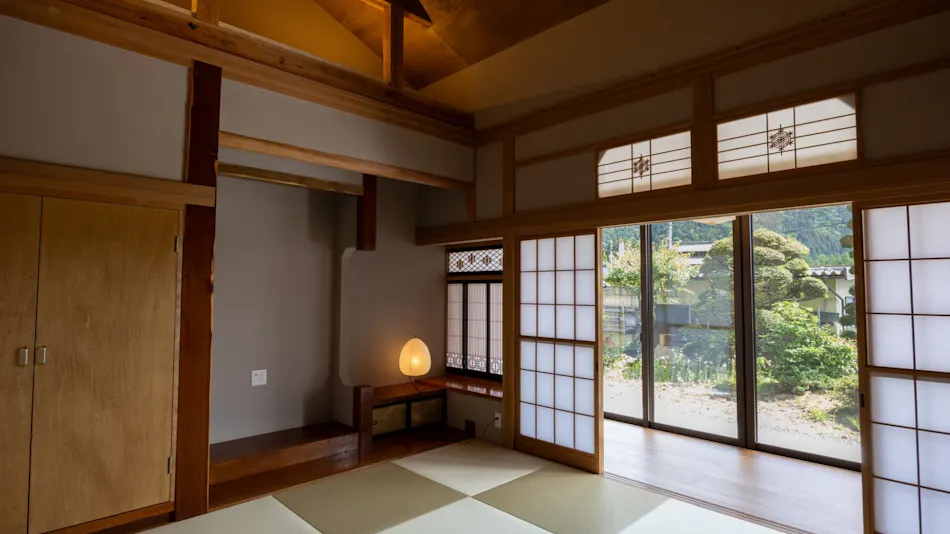 WARABINO RESIDENCE