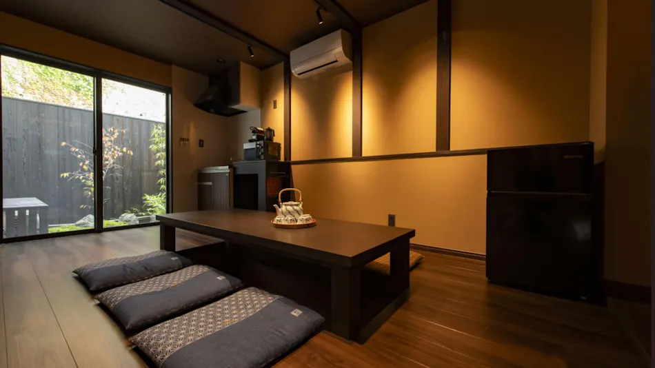 Miro Tofukuji Residence