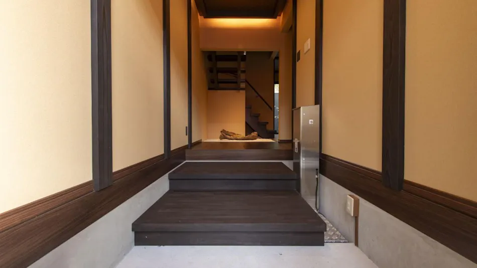 Miro Tofukuji Residence