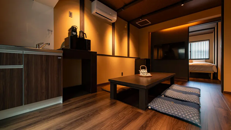 Miro Tofukuji Residence