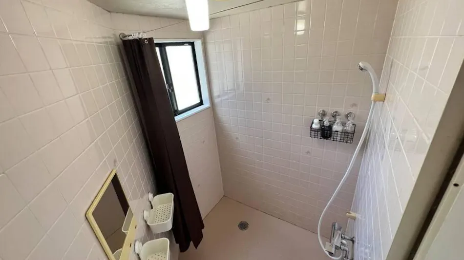 Airstar Hakata House