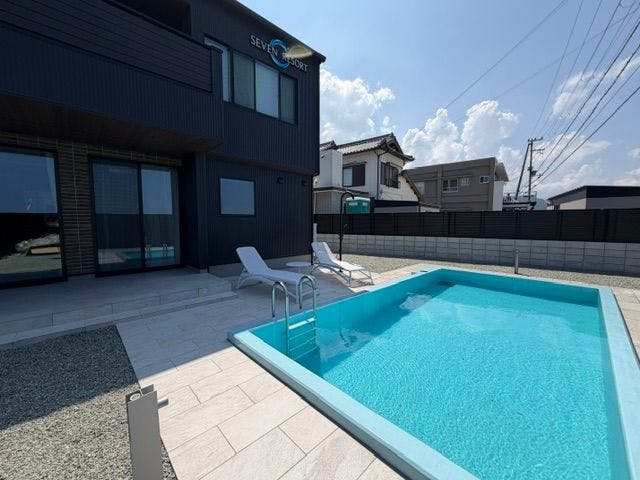 SEVEN O RESORT
