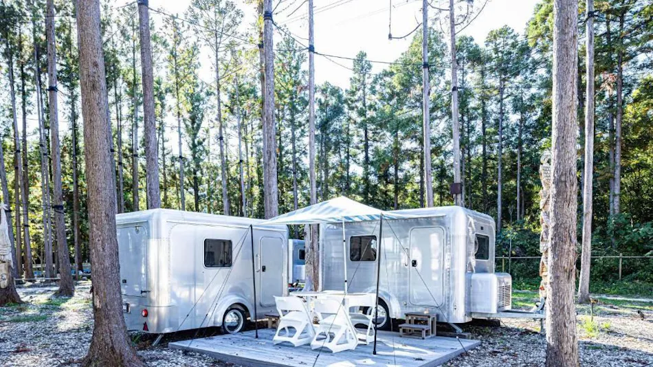 glampark FREE AND EASY CAMP RESORT